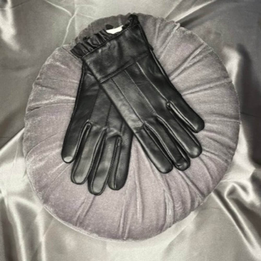 Black Leather Gloves, Size M